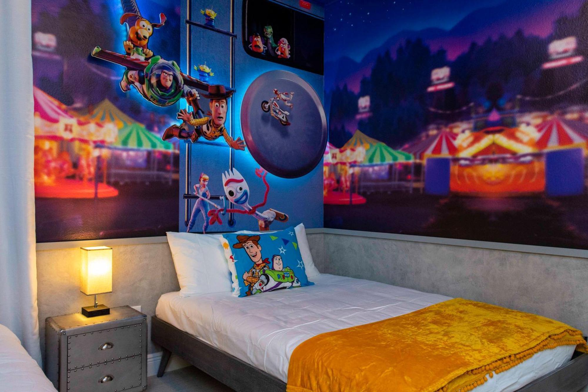 Beautiful Themed Single With Private Pool And Game Ec0405 Ferienhaus *