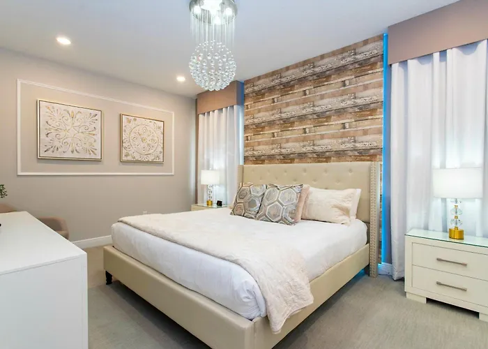Beautiful Themed Single Home With Private Pool And Game Room Ec0405